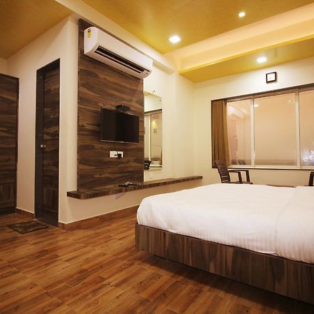 Hotel Vraj Inn Dwārka 外观 照片
